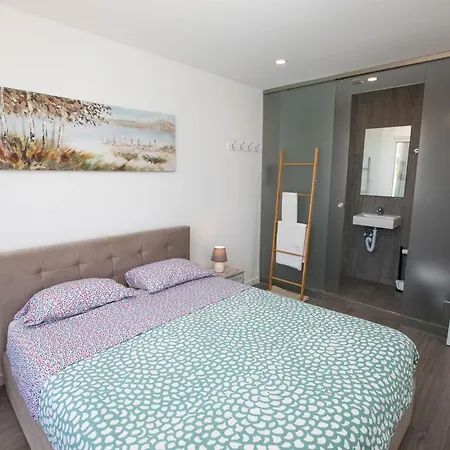 בית נופש Casa Ayla *